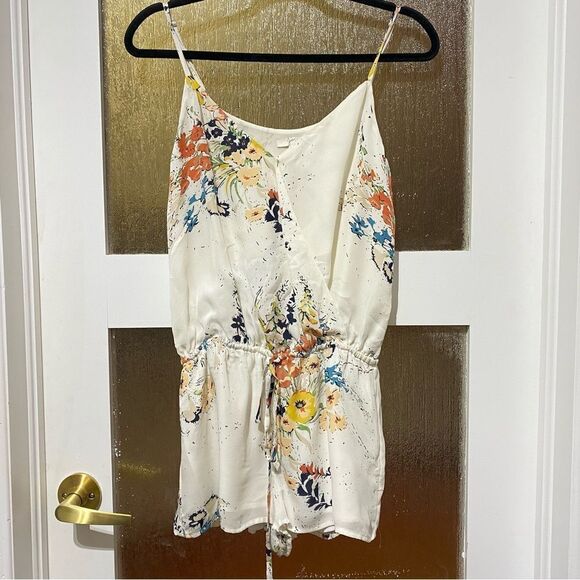 NWOT Joie 100% Silk Jerrica Romper in Porcelain - Picture 2 of 6